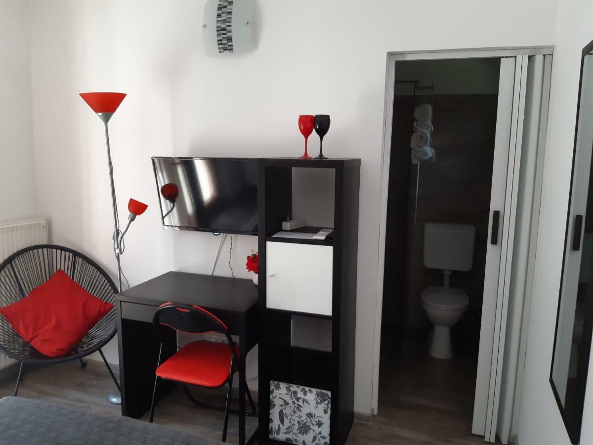 Szalay Villa Veszprém Exteriör bild