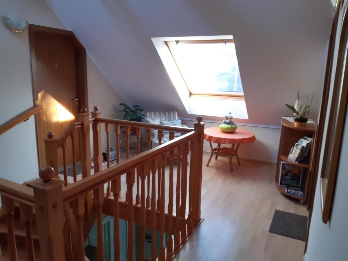 Szalay Villa Veszprém Exteriör bild