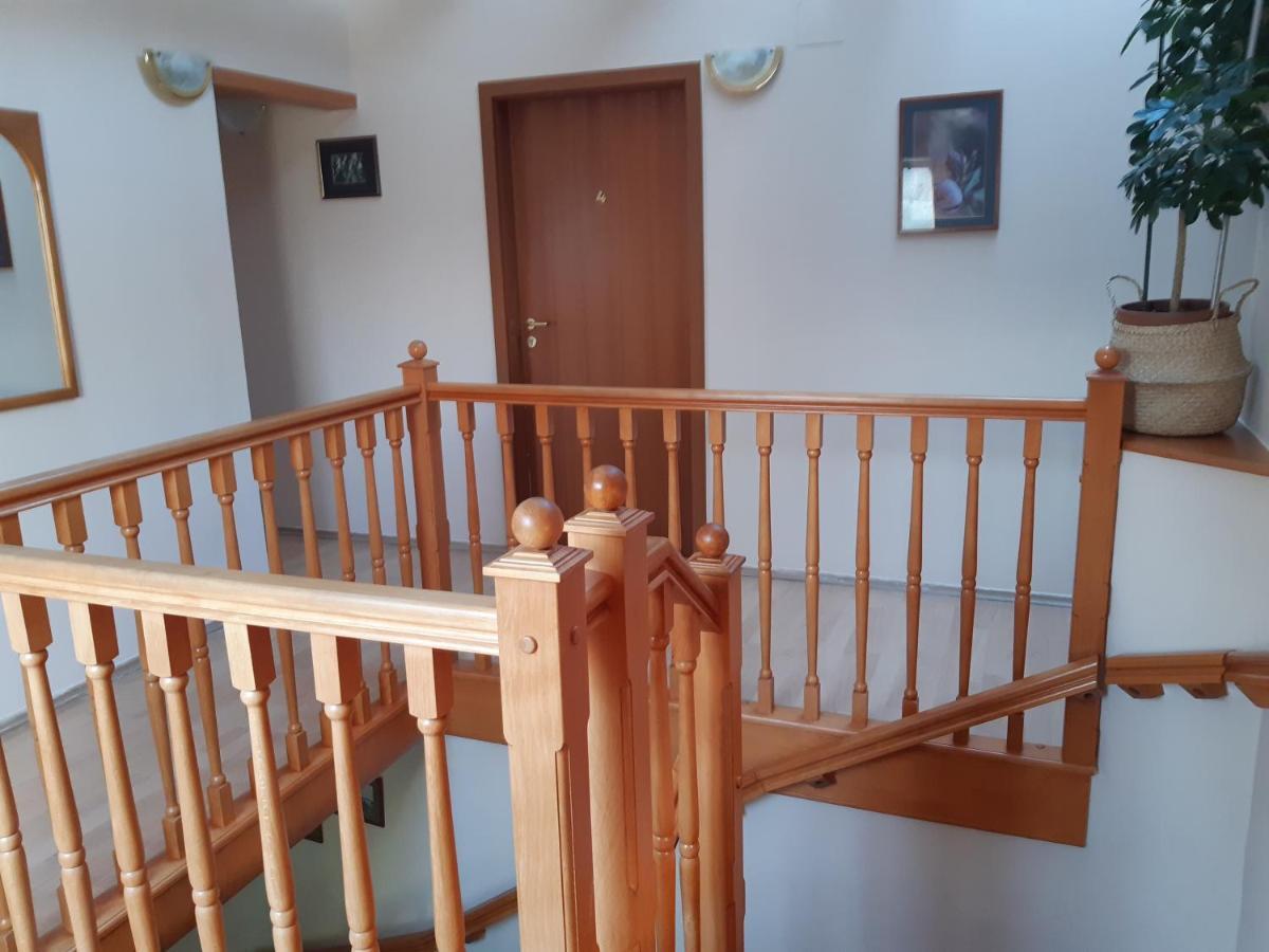 Szalay Villa Veszprém Exteriör bild